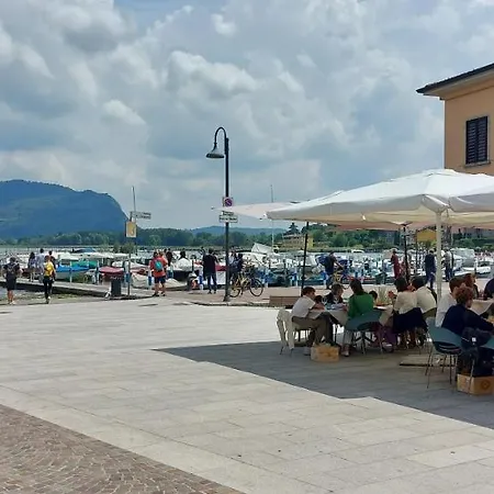 Chez Ary: Sulla Strada Del *