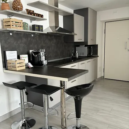 Chez Ary: Sulla Strada Del Clusane